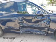 ✅ 2022 Genesis GV70 Sport • VIN: KMUMCDTC2NU061594 • Lot: 42244003. Wystawiony na IAAI z przebiegiem 6 530 mil. Bezpłatny archiwum sprzedaży aukcyjnych z USA i szczegółowy raport historii pojazdu na DreamBid. Zdjęcie 6.