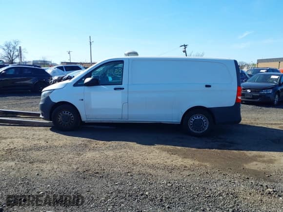 ✅ 2016 Mercedes-Benz Metris Cargo • VIN: WD3PG2EA5G3181557 • Lot: 42016485. Listed on IAAI with 99,863 mi. Free auction sales archive from the USA and detailed vehicle history report at DreamBid. Image 14.