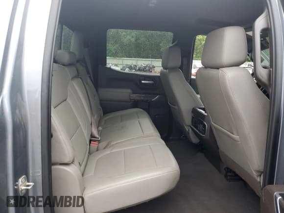 ✅ 2019 Chevrolet Silverado 1500 LTZ • VIN: 1GCUYGED4KZ147709 • Lot: 71073664. Wystawiony na Copart z przebiegiem 217 863 mil. Bezpłatny archiwum sprzedaży aukcyjnych z USA i szczegółowy raport historii pojazdu na DreamBid. Zdjęcie 10.