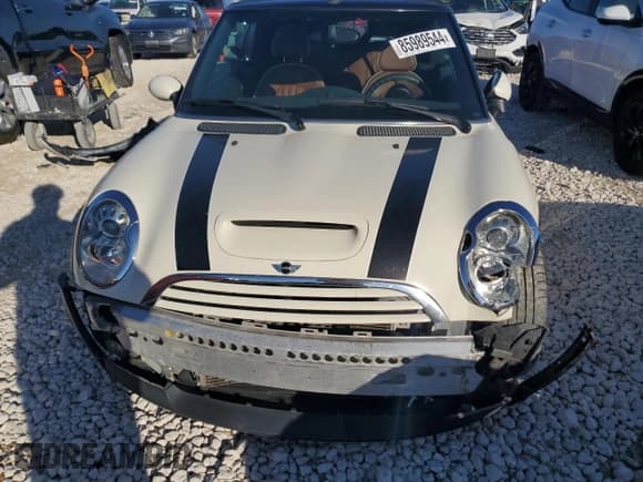 ✅ 2008 MINI Convertible S • VIN: WMWRH33528TL96772 • Lot: 85989544. Wystawiony na Copart z przebiegiem 87 214 mil. Bezpłatny archiwum sprzedaży aukcyjnych z USA i szczegółowy raport historii pojazdu na DreamBid. Zdjęcie 5.