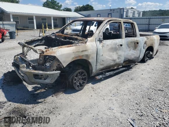 ✅ 2021 Ram 1500 Warlock • VIN: 1C6RR7GT2MS571934 • Lot: 69695745. Wystawiony na Copart z przebiegiem Nie podano. Bezpłatny archiwum sprzedaży aukcyjnych z USA i szczegółowy raport historii pojazdu na DreamBid. Zdjęcie 1.