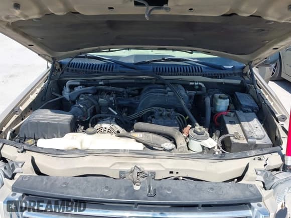 ✅ 2006 Ford Explorer XLT • VIN: 1FMEU63E46UB24953 • Lot: 42220950. Wystawiony na IAAI z przebiegiem 57 493 mil. Bezpłatny archiwum sprzedaży aukcyjnych z USA i szczegółowy raport historii pojazdu na DreamBid. Zdjęcie 10.