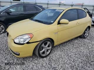 2010 Hyundai Accent SE z VIN KMHCN3AC0AU176917, wystawiony jako Copart lot #68659554 z przebiegiem 41 369 mil mil oraz Szkoda całkowita • Salvage title. Historia ofert i sprzedaży dostępna na DreamBid. Obrazek 1.