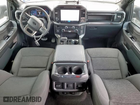 ✅ 2024 Ford F-150 XLT • VIN: 1FTFW3L53RKF56631 • Lot: 68085665. Wystawiony na Copart z przebiegiem 30 577 mil. Bezpłatny archiwum sprzedaży aukcyjnych z USA i szczegółowy raport historii pojazdu na DreamBid. Zdjęcie 8.