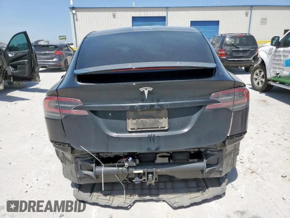 ✅ 2023 Tesla Model X • VIN: 7SAXCBE57PF373069 • Лот: 65409205. Опубликован ранее на Copart с пробегом Не указан. Бесплатный доступ к архиву аукционных продаж из США и подробный отчёт об истории автомобиля на DreamBid. Изображение 6.