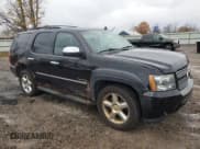 ✅ 2009 Chevrolet Tahoe LTZ • VIN: 1GNFK33069R303303 • Lot: 90898625. Wystawiony na Copart z przebiegiem 211 289 mil. Bezpłatny archiwum sprzedaży aukcyjnych z USA i szczegółowy raport historii pojazdu na DreamBid. Zdjęcie 4.