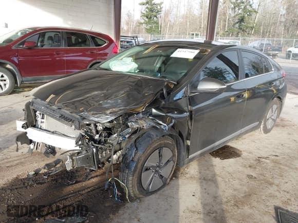 ✅ 2020 Hyundai Ioniq SE • VIN: KMHC75LC9LU235825 • Lot: 41547980. Wystawiony na IAAI z przebiegiem 71 749 mil. Bezpłatny archiwum sprzedaży aukcyjnych z USA i szczegółowy raport historii pojazdu na DreamBid. Zdjęcie 17.