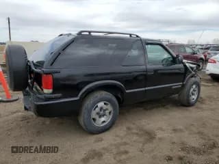 ✅ 2005 Chevrolet Blazer LS • VIN: 1GNCT18X65K103468 • Lot: 51663025. Wystawiony na Copart z przebiegiem 180 451 mil. Bezpłatny archiwum sprzedaży aukcyjnych z USA i szczegółowy raport historii pojazdu na DreamBid. Zdjęcie 3.