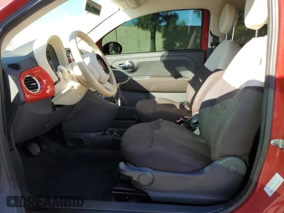 ✅ 2012 FIAT 500 Pop • VIN: 3C3CFFAR1CT260477 • Lot: 86729455. Wystawiony na Copart z przebiegiem 142 332 mil. Bezpłatny archiwum sprzedaży aukcyjnych z USA i szczegółowy raport historii pojazdu na DreamBid. Zdjęcie 7.