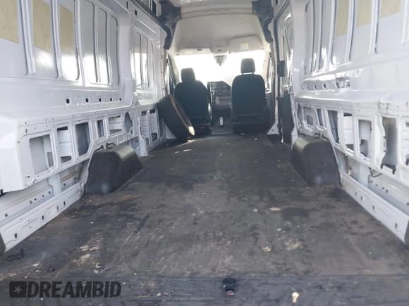 ✅ 2022 Ford Transit Cargo • VIN: 1FTBW3X81NKA04543 • Лот: 41763336. Опубликован ранее на IAAI с пробегом 128 518 миль. Бесплатный доступ к архиву аукционных продаж из США и подробный отчёт об истории автомобиля на DreamBid. Изображение 8.