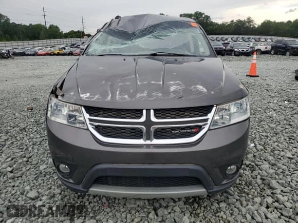 ✅ 2017 Dodge Journey SXT • VIN: 3C4PDCBG8HT532853 • Lot: 58977955. Wystawiony na Copart z przebiegiem 143 606 mil. Bezpłatny archiwum sprzedaży aukcyjnych z USA i szczegółowy raport historii pojazdu na DreamBid. Zdjęcie 5.