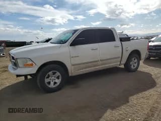 ✅ 2009 Dodge 1500 TRX • VIN: 1D3HB13P69S767792 • Lot: 50071355. Wystawiony na Copart z przebiegiem 208 212 mil. Bezpłatny archiwum sprzedaży aukcyjnych z USA i szczegółowy raport historii pojazdu na DreamBid. Zdjęcie 1.