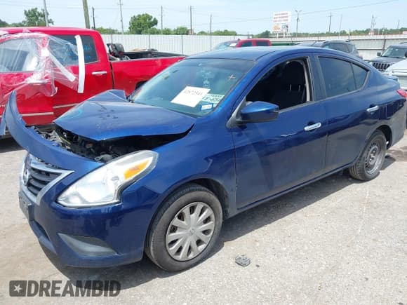 ✅ 2018 Nissan Versa SV • VIN: 3N1CN7AP8JL809322 • Lot: 42872541. Listed on IAAI with 131,016 mi. Free auction sales archive from the USA and detailed vehicle history report at DreamBid. Image 2.