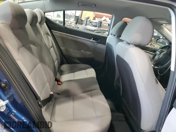 ✅ 2019 Hyundai Elantra SE • VIN: 5NPD74LF9KH454029 • Lot: 70486845. Listed on Copart with 63,440 mi. Free auction sales archive from the USA and detailed vehicle history report at DreamBid. Image 10.