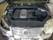 ✅ 2009 Volkswagen Jetta S • VIN: 3VWJZ71K99M010312 • Лот: 84917885. Опубликован ранее на Copart с пробегом 142 057 миль. Бесплатный доступ к архиву аукционных продаж из США и подробный отчёт об истории автомобиля на DreamBid. Изображение 11.