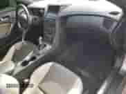 ✅ 2016 Hyundai Genesis Coupe 3.8L Base • VIN: KMHHT6KJXGU136234 • Лот: 90856245. Опубликован ранее на Copart с пробегом 124 491 миль. Бесплатный доступ к архиву аукционных продаж из США и подробный отчёт об истории автомобиля на DreamBid. Изображение 8.