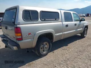 ✅ 2002 GMC Sierra 1500HD SLE • VIN: 1GTGK13U22F236114 • Lot: 43033796. Wystawiony na IAAI z przebiegiem 218 837 mil. Bezpłatny archiwum sprzedaży aukcyjnych z USA i szczegółowy raport historii pojazdu na DreamBid. Zdjęcie 4.