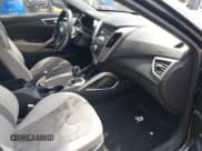 ✅ 2012 Hyundai Veloster w/Gray Int • VIN: KMHTC6AD4CU047582 • Lot: 42450222. Wystawiony na IAAI z przebiegiem 134 779 mil. Bezpłatny archiwum sprzedaży aukcyjnych z USA i szczegółowy raport historii pojazdu na DreamBid. Zdjęcie 5.