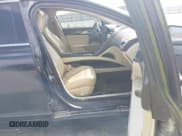 ✅ 2014 Lincoln MKZ Hybrid • VIN: 3LN6L2LU3ER804887 • Lot: 43212099. Listed on IAAI with 195,399 mi. Free auction sales archive from the USA and detailed vehicle history report at DreamBid. Image 5.