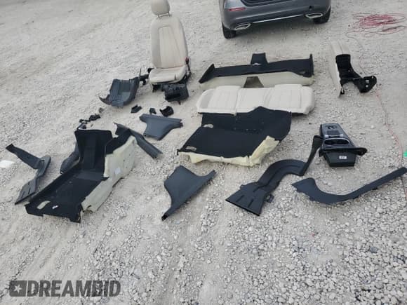 ✅ 2020 Mercedes-Benz A 220 • VIN: W1K3G4EB3LW046522 • Lot: 91845025. Wystawiony na Copart z przebiegiem 35 032 mil. Bezpłatny archiwum sprzedaży aukcyjnych z USA i szczegółowy raport historii pojazdu na DreamBid. Zdjęcie 12.