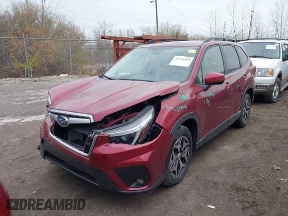 ✅ 2021 Subaru Forester Premium • VIN: JF2SKAFC2MH509655 • Lot: 43730203. Wystawiony na IAAI z przebiegiem 13 911 mil. Bezpłatny archiwum sprzedaży aukcyjnych z USA i szczegółowy raport historii pojazdu na DreamBid. Zdjęcie 2.