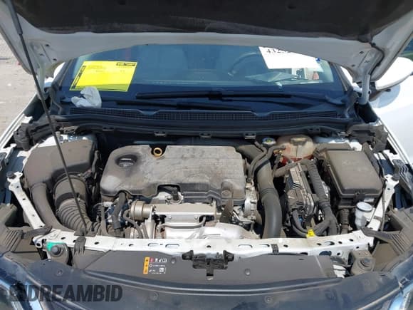 ✅ 2019 Chevrolet Cruze LS • VIN: 1G1BC5SM1K7110801 • Lot: 43252138. Listed on IAAI with 126,551 mi. Free auction sales archive from the USA and detailed vehicle history report at DreamBid. Image 10.