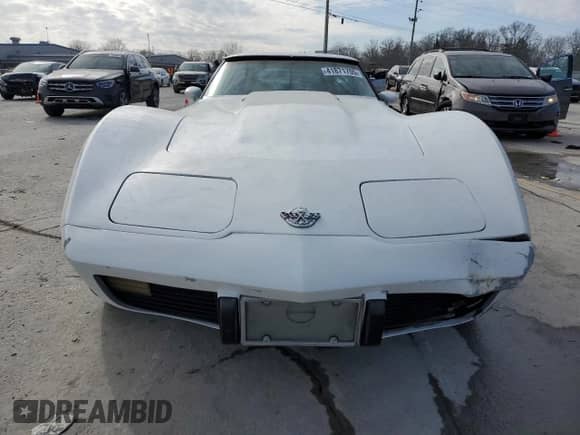 1978 Chevrolet Corvette z VIN 1Z87L8S425311, wystawiony jako Copart lot #41871705 z przebiegiem 71 787 mil mil oraz Szkoda całkowita • Salvage title. Historia ofert i sprzedaży dostępna na DreamBid. Obrazek 5.