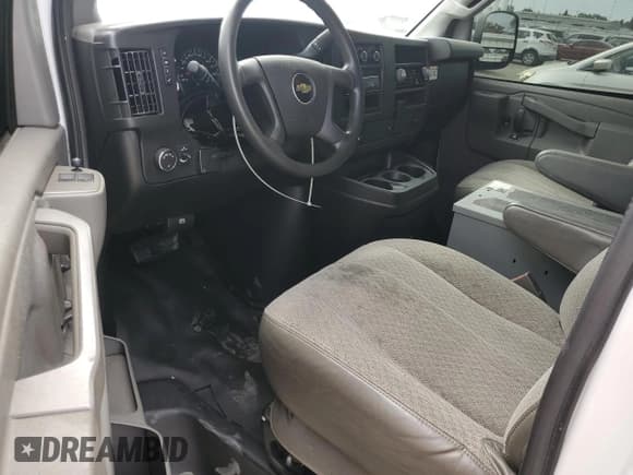 ✅ 2017 Chevrolet Express Cargo • VIN: 1GCWGAFF1H1315001 • Lot: 81288005. Listed on Copart with 210,009 mi. Free auction sales archive from the USA and detailed vehicle history report at DreamBid. Image 8.