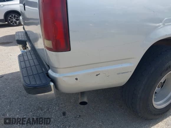 ✅ 1993 Chevrolet Silverado 1500 • VIN: 2GCEC19K5P1210180 • Lot: 42658583. Wystawiony na IAAI z przebiegiem 238 044 mil. Bezpłatny archiwum sprzedaży aukcyjnych z USA i szczegółowy raport historii pojazdu na DreamBid. Zdjęcie 14.