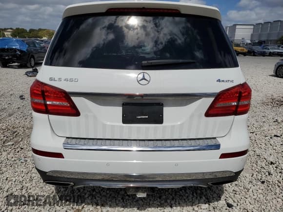 ✅ 2018 Mercedes-Benz GL 450 • VIN: 4JGDF6EE2JA996254 • Lot: 44910924. Listed on Copart with 83,249 mi. Free auction sales archive from the USA and detailed vehicle history report at DreamBid. Image 6.