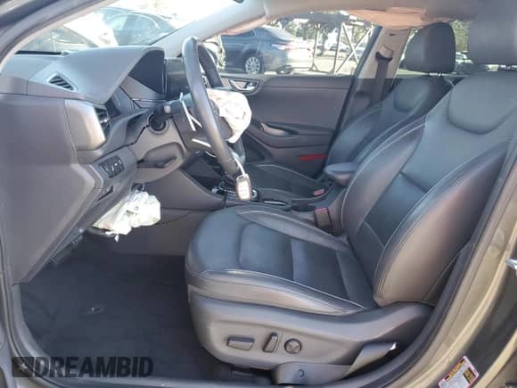 2022 Hyundai Ioniq Limited с VIN KMHC05LCXNU275127, выставлен на аукционе Copart как лот 85595454 с пробегом 93 524 миль миль и Списание • Salvage title. История ставок и продаж доступна на DreamBid. Изображение 7.