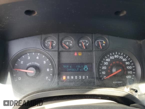 ✅ 2010 Ford F-150 XL • VIN: 1FTEX1E82AFB48073 • Lot: 62184055. Listed on Copart with 249,363 mi. Free auction sales archive from the USA and detailed vehicle history report at DreamBid. Image 9.