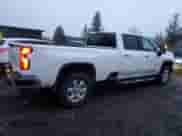 2020 Chevrolet Silverado 3500HD LTZ с VIN 1GC4YUEY0LF201236, выставлен на аукционе Copart как лот 83743124 с пробегом 116 590 миль миль и Списание • Salvage title. История ставок и продаж доступна на DreamBid. Изображение 3.