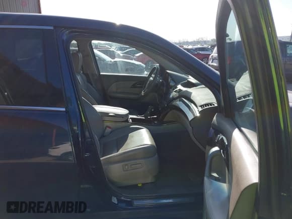 ✅ 2012 Acura MDX • VIN: 2HNYD2H21CH550052 • Lot: 42008006. Listed on IAAI with 240,553 mi. Free auction sales archive from the USA and detailed vehicle history report at DreamBid. Image 5.