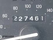 ✅ 1997 Ford Explorer XLT • VIN: 1FMDU32P3VZB34002 • Lot: 41620592. Wystawiony na IAAI z przebiegiem 227 461 mil. Bezpłatny archiwum sprzedaży aukcyjnych z USA i szczegółowy raport historii pojazdu na DreamBid. Zdjęcie 16.