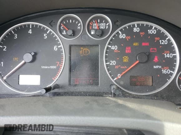 ✅ 2004 Audi A6 4.2L • VIN: WAUML64B54N061809 • Lot: 92085605. Wystawiony na Copart z przebiegiem 161 773 mil. Bezpłatny archiwum sprzedaży aukcyjnych z USA i szczegółowy raport historii pojazdu na DreamBid. Zdjęcie 9.