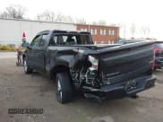 ✅ 2019 Chevrolet Silverado 1500 RST • VIN: 1GCRYEED5KZ239308 • Lot: 41024575. Wystawiony na IAAI z przebiegiem 50 618 mil. Bezpłatny archiwum sprzedaży aukcyjnych z USA i szczegółowy raport historii pojazdu na DreamBid. Zdjęcie 6.