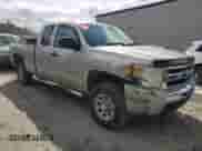 2009 Chevrolet Silverado 1500 LT z VIN 2GCEC29C791100880, wystawiony jako Copart lot #49070055 z przebiegiem 211 263 mil mil oraz Szkoda całkowita • Salvage title. Historia ofert i sprzedaży dostępna na DreamBid. Obrazek 4.