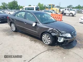 ✅ 2010 Hyundai Sonata Limited • VIN: 5NPEU4AF9AH601870 • Lot: 42412096. Listed on IAAI with 145,792 mi. Free auction sales archive from the USA and detailed vehicle history report at DreamBid. Image 1.