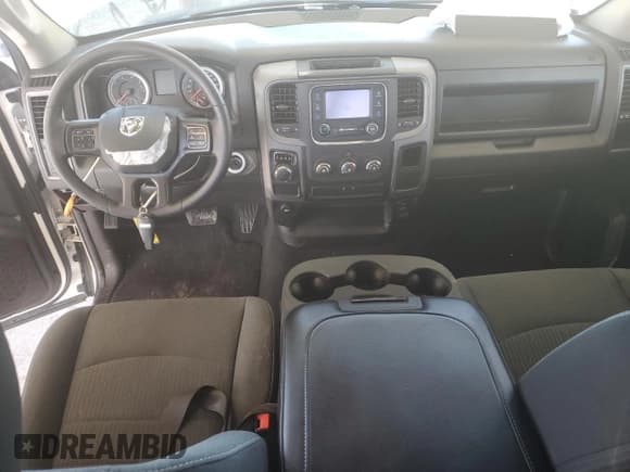 ✅ 2022 Ram 1500 Tradesman • VIN: 1C6RR6FG2NS170657 • Lot: 91274385. Wystawiony na Copart z przebiegiem 78 603 mil. Bezpłatny archiwum sprzedaży aukcyjnych z USA i szczegółowy raport historii pojazdu na DreamBid. Zdjęcie 8.