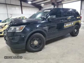 ✅ 2017 Ford Police Interceptor Utility • VIN: 1FM5K8AR2HGD25310 • Lot: 89795475. Wystawiony na Copart z przebiegiem 145 884 mil. Bezpłatny archiwum sprzedaży aukcyjnych z USA i szczegółowy raport historii pojazdu na DreamBid. Zdjęcie 1.