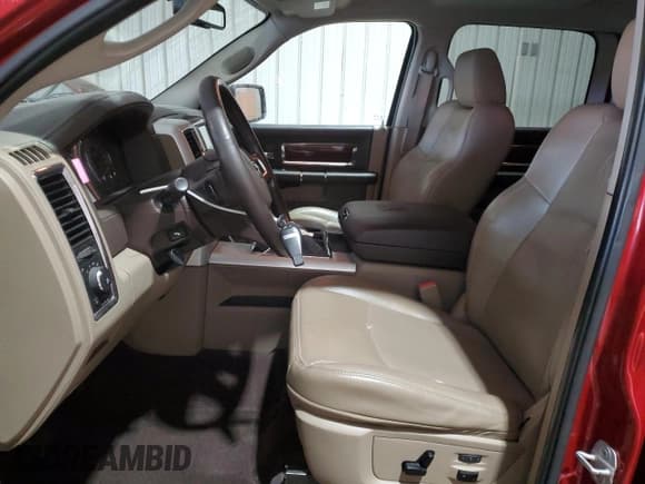 ✅ 2009 Dodge 1500 SLT • VIN: 1D3HV13T89J508666 • Lot: 47243745. Wystawiony na Copart z przebiegiem 105 423 mil. Bezpłatny archiwum sprzedaży aukcyjnych z USA i szczegółowy raport historii pojazdu na DreamBid. Zdjęcie 7.