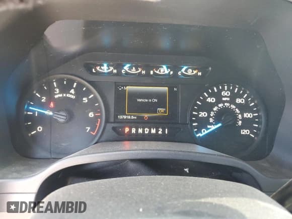 ✅ 2017 Ford F-150 XL • VIN: 1FTMF1CPXHKD54672 • Lot: 61832645. Wystawiony na Copart z przebiegiem 137 919 mil. Bezpłatny archiwum sprzedaży aukcyjnych z USA i szczegółowy raport historii pojazdu na DreamBid. Zdjęcie 9.