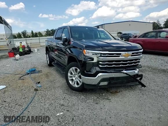 ✅ 2022 Chevrolet Silverado 1500 LTZ • VIN: 3GCUDGET6NG677610 • Lot: 69472375. Wystawiony na Copart z przebiegiem 36 697 mil. Bezpłatny archiwum sprzedaży aukcyjnych z USA i szczegółowy raport historii pojazdu na DreamBid. Zdjęcie 14.