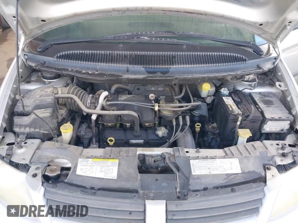 ✅ 2005 Dodge Caravan SXT • VIN: 1D4GP45R85B155922 • Lot: 43738712. Listed on IAAI with 207,094 mi. Free auction sales archive from the USA and detailed vehicle history report at DreamBid. Image 10.