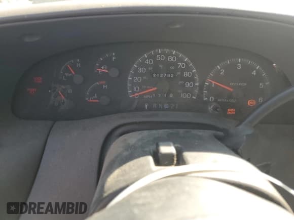 ✅ 1998 Ford F-150 • VIN: 1FTZX18WXWNB90516 • Lot: 85596045. Wystawiony na Copart z przebiegiem 212 782 mil. Bezpłatny archiwum sprzedaży aukcyjnych z USA i szczegółowy raport historii pojazdu na DreamBid. Zdjęcie 9.