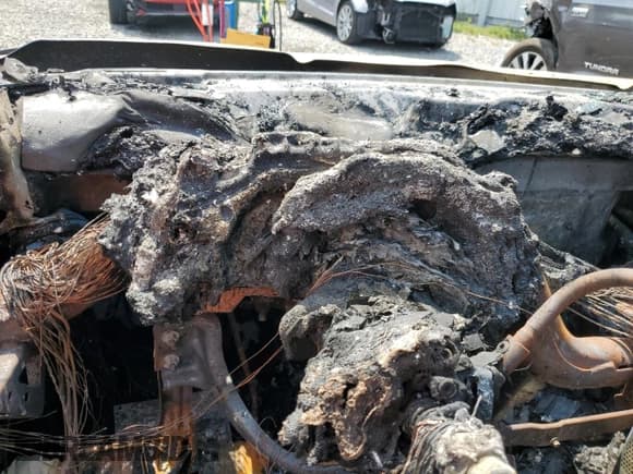 ✅ 2008 Chevrolet Silverado 1500 Work Truck • VIN: 1GCEC14058Z189782 • Lot: 64490414. Wystawiony na Copart z przebiegiem Nie podano. Bezpłatny archiwum sprzedaży aukcyjnych z USA i szczegółowy raport historii pojazdu na DreamBid. Zdjęcie 9.