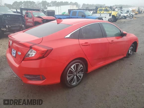 ✅ 2016 Honda Civic EX-L • VIN: 2HGFC1F8XGH648442 • Лот: 61402544. Опубликован ранее на Copart с пробегом 66 003 миль. Бесплатный доступ к архиву аукционных продаж из США и подробный отчёт об истории автомобиля на DreamBid. Изображение 7.