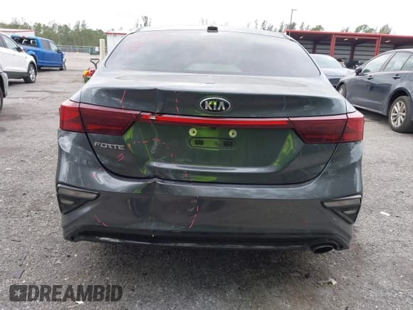 ✅ 2020 Kia Forte LXS • VIN: 3KPF24ADXLE212929 • Lot: 41914749. Wystawiony na IAAI z przebiegiem 71 787 mil. Bezpłatny archiwum sprzedaży aukcyjnych z USA i szczegółowy raport historii pojazdu na DreamBid. Zdjęcie 17.