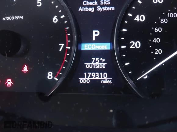 ✅ 2015 Lexus LS 460 • VIN: JTHCL5EF7F5024336 • Лот: 42452030. Опубликован ранее на IAAI с пробегом 179 310 миль. Бесплатный доступ к архиву аукционных продаж из США и подробный отчёт об истории автомобиля на DreamBid. Изображение 15.